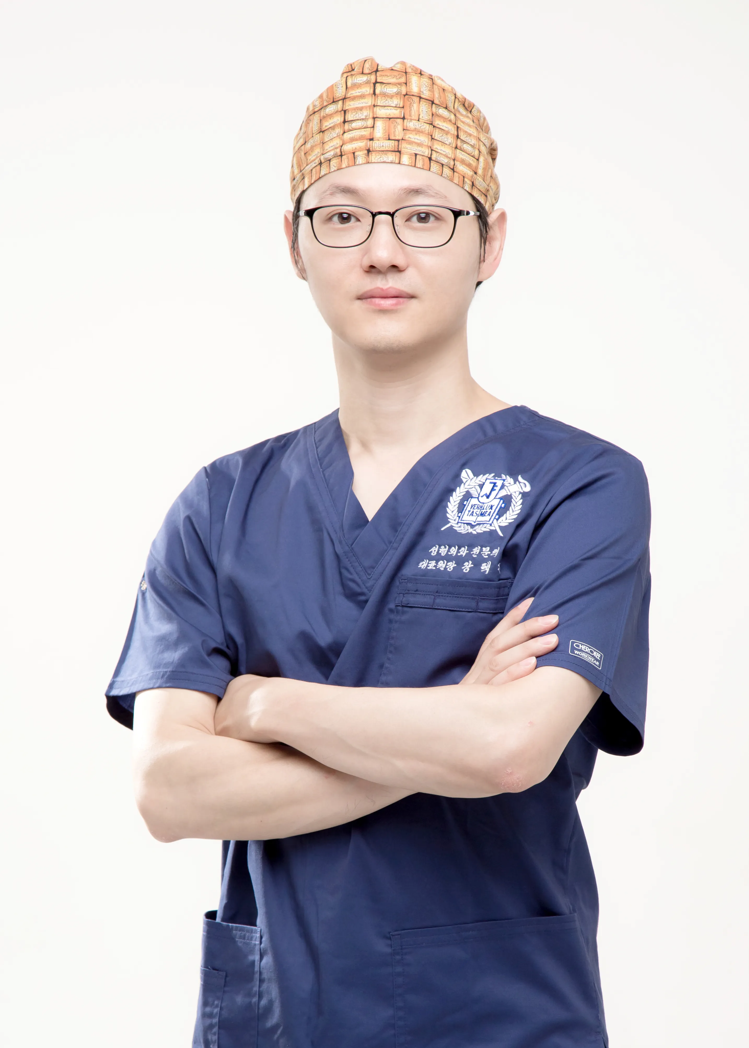 TJ美容外科 院長